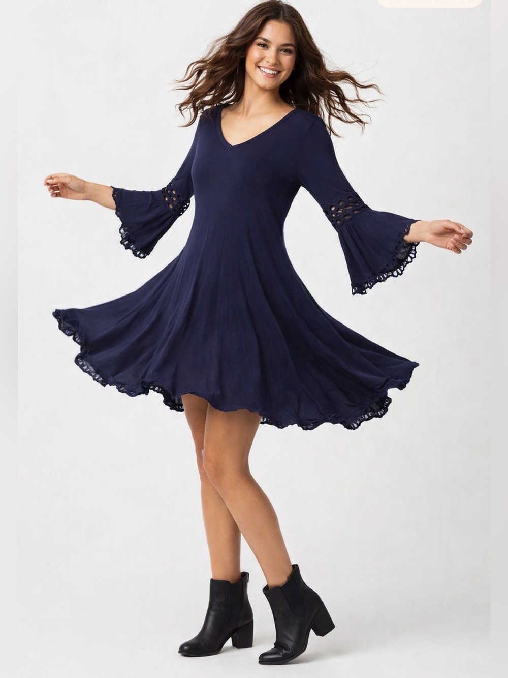 Roommates Womens 3/4 Bell Sleeve Dress in Navy Blue Sz M